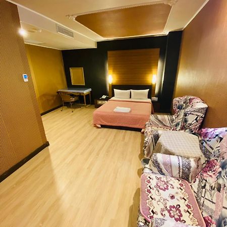 Hotel Lee-Chan Tajpej Kültér fotó