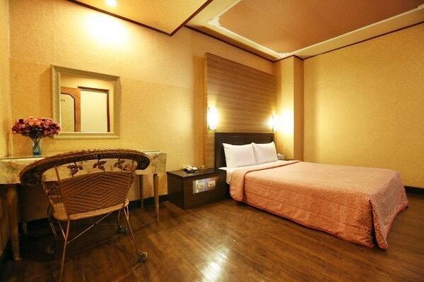 Hotel Lee-Chan Tajpej Kültér fotó